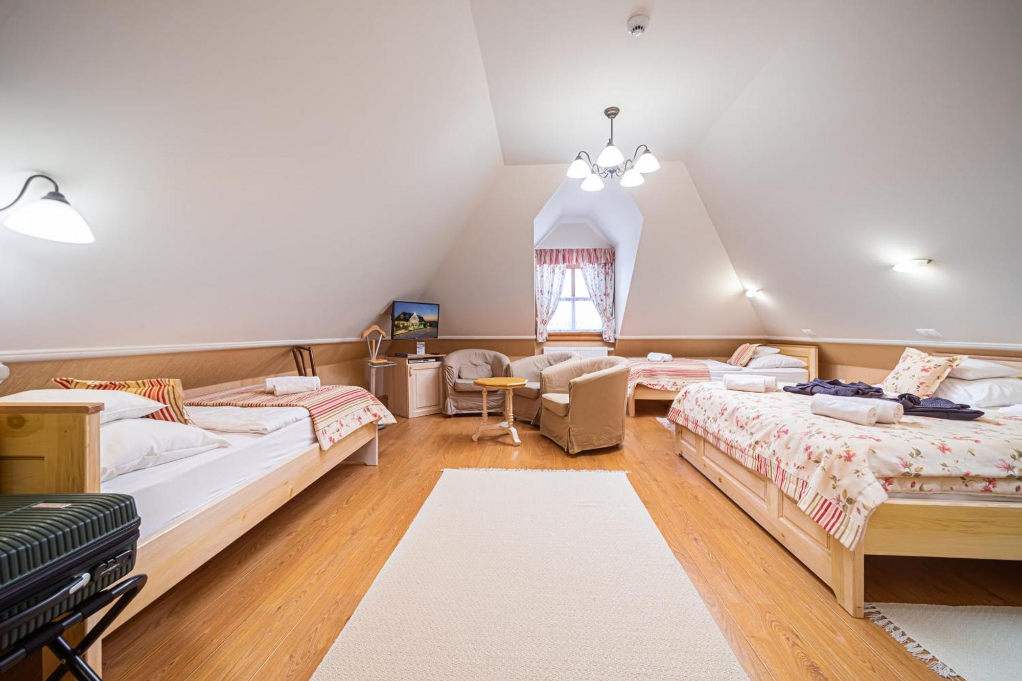 Rigotanya Relax & Wellness Panzio Buekfuerdo Ξενοδοχείο Εξωτερικό φωτογραφία