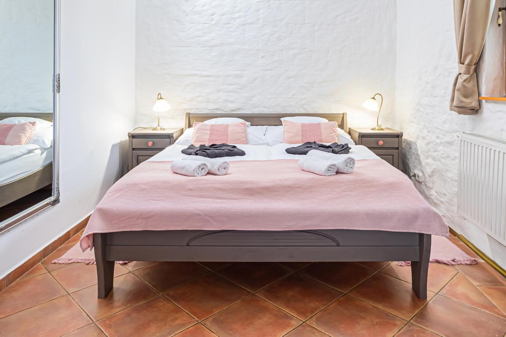 Rigotanya Relax & Wellness Panzio Buekfuerdo Ξενοδοχείο Εξωτερικό φωτογραφία